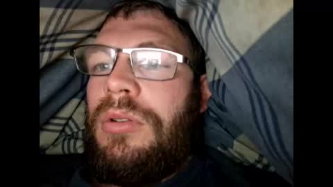 Snapshot of tomlaw1991 chatting on 05-10-26, 06:02 tomlaw1991 online show from 05-10-26, 06:02