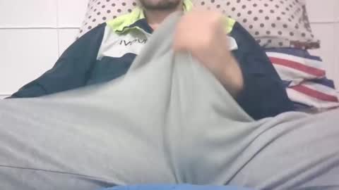 Snapshot of tommaso9046 chatting on 03-07-25, 06:00 tommaso9046 online show from 03-07-25, 06:00