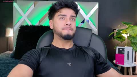 Tommy Dubois online show from 11-27-25, 04:14