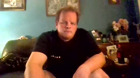Snapshot of tommp1990 chatting on 06-15-26, 10:45 TommyP90 online show from 06-15-26, 10:45