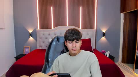 Tommy  online show from 10-24-25, 05:04