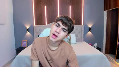 Tommy  online show from 11-19-25, 03:28