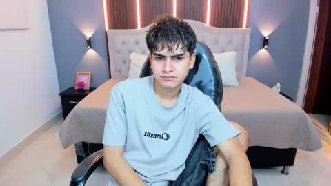 Tommy  online show from 01-16-26, 03:21