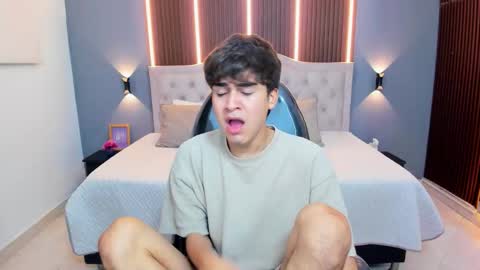 Tommy  online show from 02-03-26, 03:26