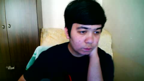 Snapshot of tommy99gg chatting on 05-19-26, 11:49 tommy99gg online show from 05-19-26, 11:49