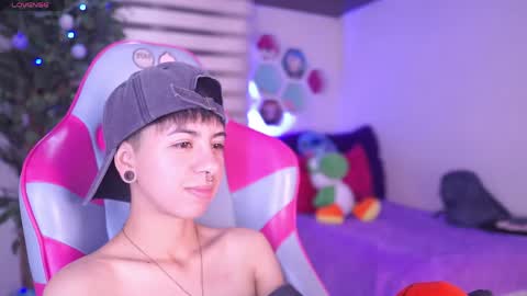 Blue  online show from 04-10-26, 01:55