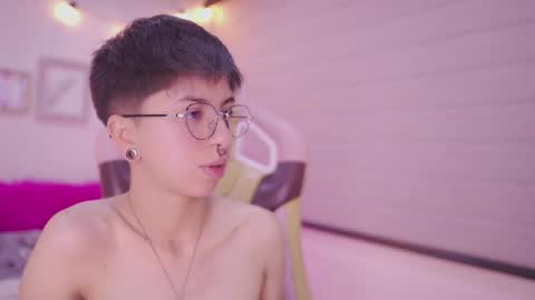 Blue  online show from 04-11-26, 02:05