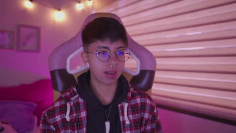 Blue  online show from 05-27-26, 01:30