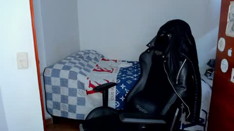 Twitter BreddTommy IG tommy bredd online show from 01-16-25, 09:40