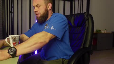 Snapshot of tommy_burnzzz chatting on 01-18-25, 04:37 tommy burnzzz online show from 01-18-25, 04:37