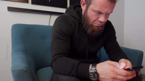 Snapshot of tommy_burnzzz chatting on 02-12-25, 08:49 tommy burnzzz online show from 02-12-25, 08:49