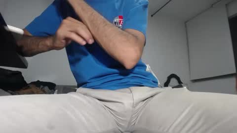   Thomas    online show from 03-04-25, 12:29