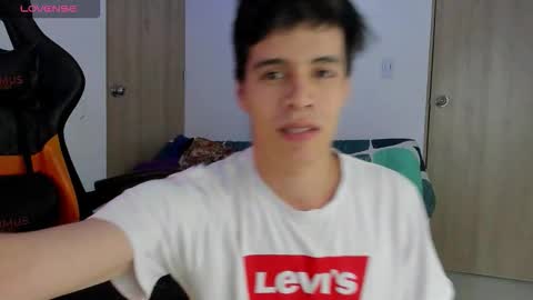   online show from 10-23-25, 02:00