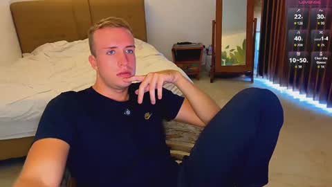 Snapshot of tommy_cumfinger chatting on 06-17-26, 01:41 Tommy online show from 06-17-26, 01:41