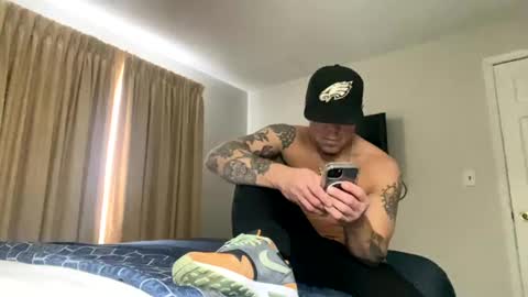 Snapshot of tommy_knuckles chatting on 12-24-24, 04:30 Tommy online show from 12-24-24, 04:30