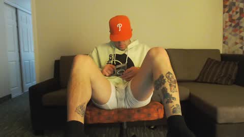 Snapshot of tommy_knuckles chatting on 12-31-24, 05:22 Tommy online show from 12-31-24, 05:22