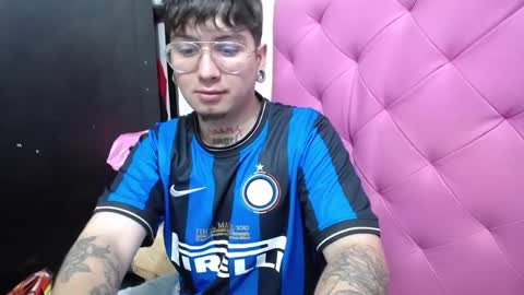 Snapshot of tommy_sins619 chatting on 09-12-25, 04:12 Dirty Tommy online show from 09-12-25, 04:12