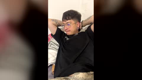 Snapshot of tommy_sins619 chatting on 02-28-26, 05:08 Dirty Tommy online show from 02-28-26, 05:08