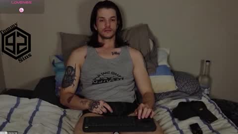 Snapshot of tommy_sins92 chatting on 11-05-25, 05:02 Tommy Sins online show from 11-05-25, 05:02