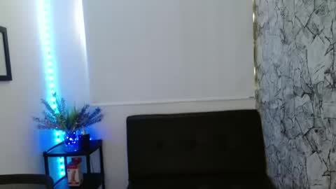 Snapshot of tommyandthalia chatting on 02-24-25, 06:26 tommyandthalia online show from 02-24-25, 06:26