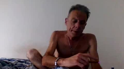 Snapshot of tommyandtomara chatting on 06-07-26, 09:40 tommyandtomara online show from 06-07-26, 09:40