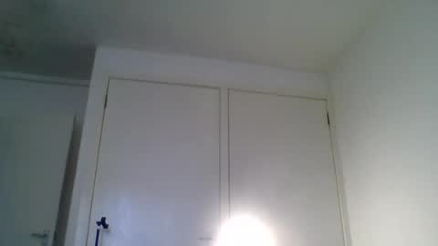Snapshot of tommyandtomara chatting on 06-21-26, 11:02 tommyandtomara online show from 06-21-26, 11:02