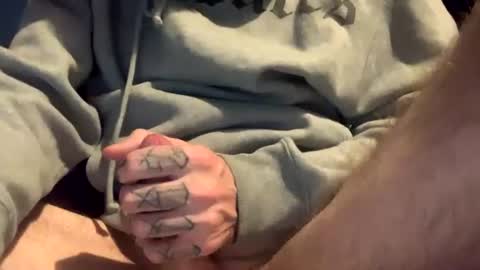 Snapshot of tommycumsloads chatting on 07-20-26, 12:47 tommycumsloads online show from 07-20-26, 12:47