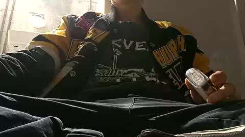 tommymolotov online show from 12-21-25, 10:00