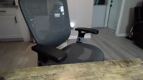 tommyreno6969 online show from 02-26-25, 08:48