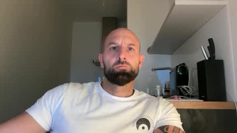 Thomas Fit online show from 09-23-25, 05:10