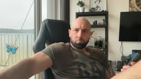 Thomas Fit online show from 11-16-25, 09:48