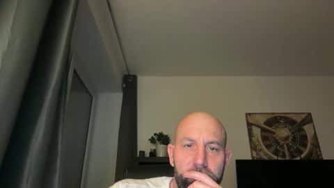 Thomas Fit online show from 01-14-26, 08:47