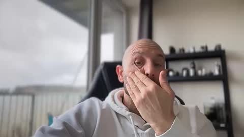 Thomas Fit online show from 03-26-26, 07:47