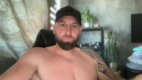 Snapshot of tommyx01 chatting on 06-24-26, 08:46 Thomas Fit online show from 06-24-26, 08:46