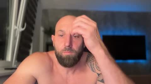 Snapshot of tommyx01 chatting on 07-07-26, 08:13 Thomas Fit online show from 07-07-26, 08:13