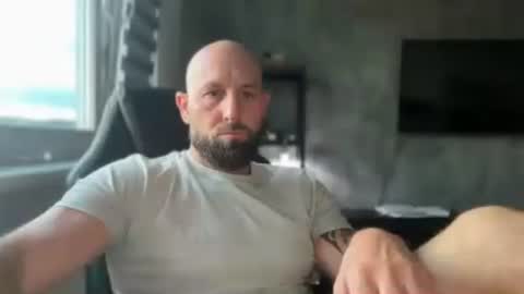 Snapshot of tommyx01 chatting on 07-19-26, 06:55 Thomas Fit online show from 07-19-26, 06:55