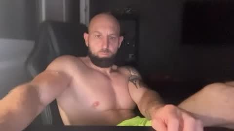 Snapshot of tommyx01 chatting on 08-06-26, 10:11 Thomas Fit online show from 08-06-26, 10:11