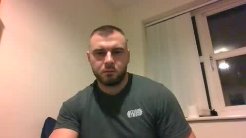 Snapshot of tommyy19901 chatting on 11-01-25, 06:32 tommyy19901 online show from 11-01-25, 06:32