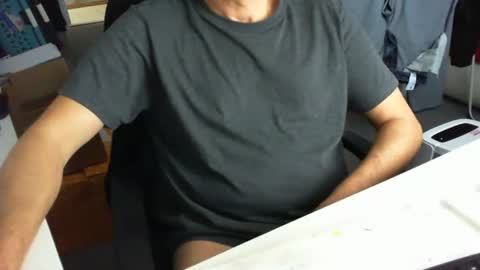 Snapshot of tomtom02029 chatting on 12-02-25, 10:09 Tom online show from 12-02-25, 10:09