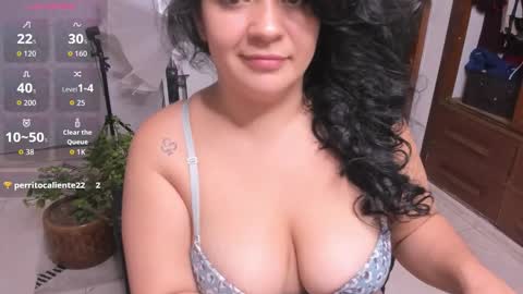 Snapshot of ton_amourrx chatting on 11-15-25, 12:52 lady blue online show from 11-15-25, 12:52