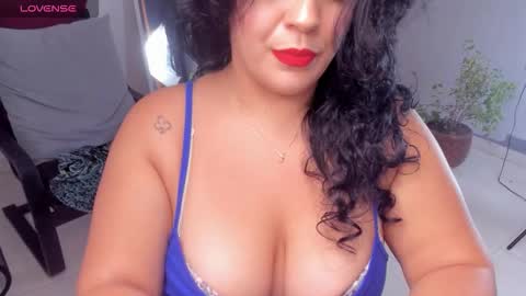 lady blue online show from 03-10-26, 12:15