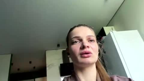 Snapshot of tonetteschechinger chatting on 07-22-26, 02:36 Elara online show from 07-22-26, 02:36