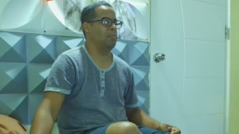 Antonio online show from 10-12-25, 02:27