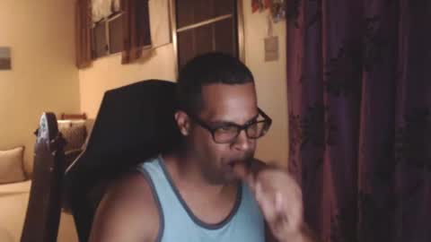 Antonio online show from 11-18-25, 02:17