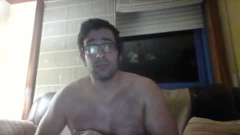 Snapshot of toni640128 chatting on 12-15-25, 02:05 toni640128 online show from 12-15-25, 02:05