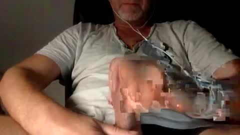 Call me Calvin online show from 11-06-25, 05:58