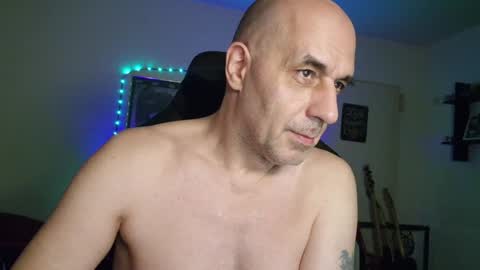 Snapshot of toninspektor chatting on 12-18-24, 08:36 toninspektor online show from 12-18-24, 08:36