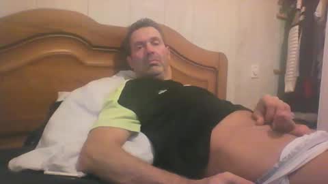 Snapshot of tonio358965 chatting on 09-16-25, 06:31 tonio358965 online show from 09-16-25, 06:31