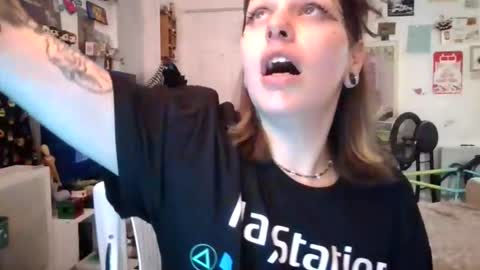 Snapshot of tonkawilde chatting on 02-27-26, 02:44 Tonka Wilde online show from 02-27-26, 02:44