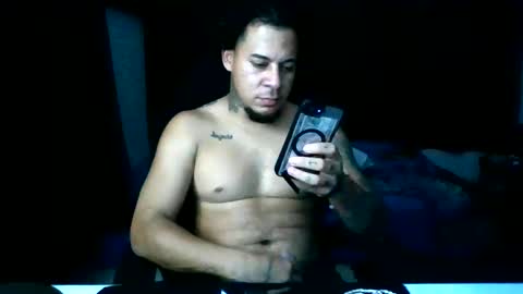 Snapshot of tony19c chatting on 06-10-26, 07:29 toni online show from 06-10-26, 07:29